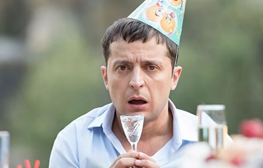    Зеленский цепляется за власть. Россия бьет по рукам Западу: главное к утру