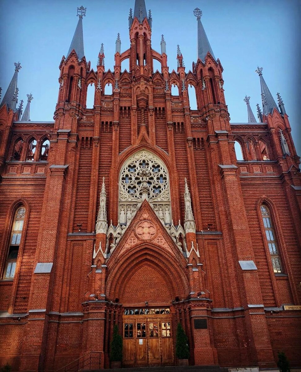 Римско-католический Кафедральный собор Непорочного Зачатия Пресвятой Девы Марии © "Покажу Москву"