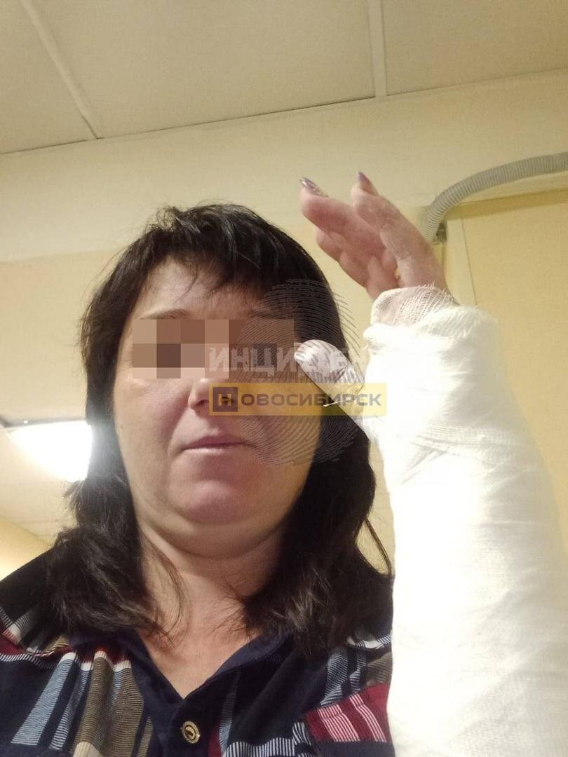 Напали на мать с ребёнком. В новосибирске женщина с ребенком. Женщина в новосибирске с ребенком в пакете. Самые опасные районы новосибирска. Фото девушек из новосибирска.