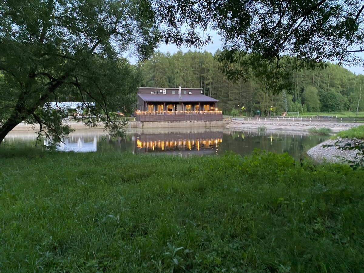 Джаст вуд отель. Загородный отель just wood. Just wood hotel тула. Shelest зелёная ул. , 37, сельский посёлок осетровское лесничество фото.