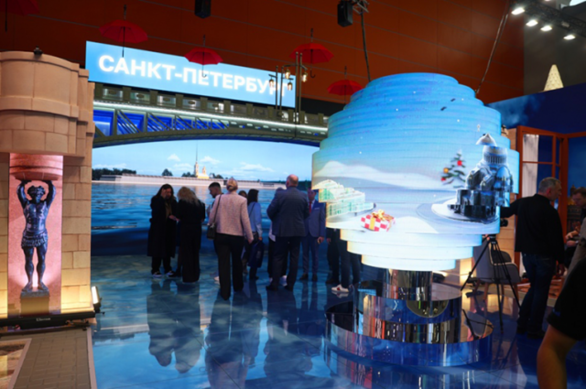    Выставку "Россия" на ВДНХ за первые три дня посетили почти 450 тыс. человек