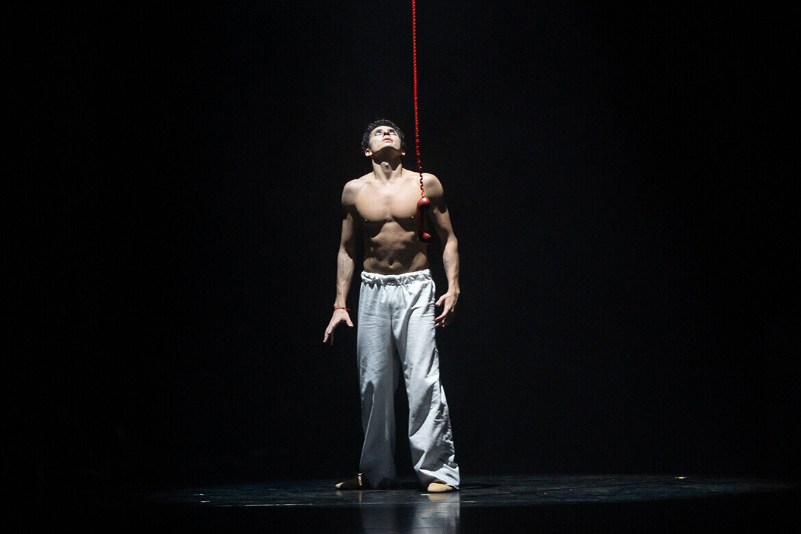 ​Олег Ивенко  исполнил в балете и главную партию – Билли Миллигана. Фото: предоставлено театром оперы и балета им. М. Джалиля