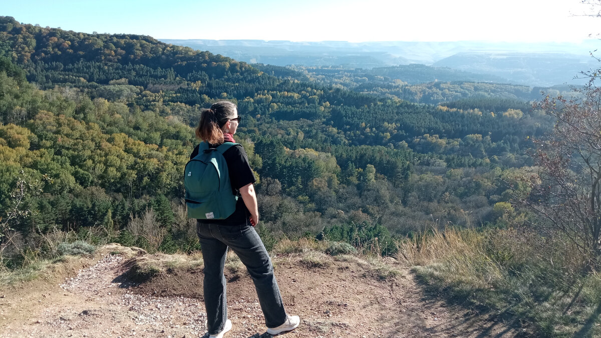 С оптимизмом смотрю вперёд)