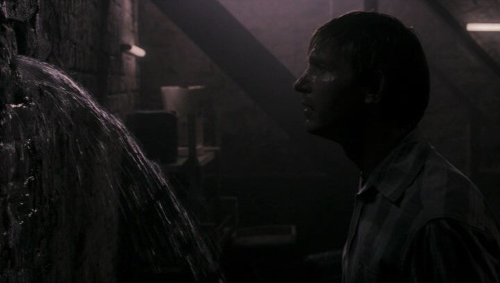 Первое название - «Rohtenburg». Это не ошибка в названии места преступления, а некая игра слов, поскольку Roh - значит «сырой», «с кровью».