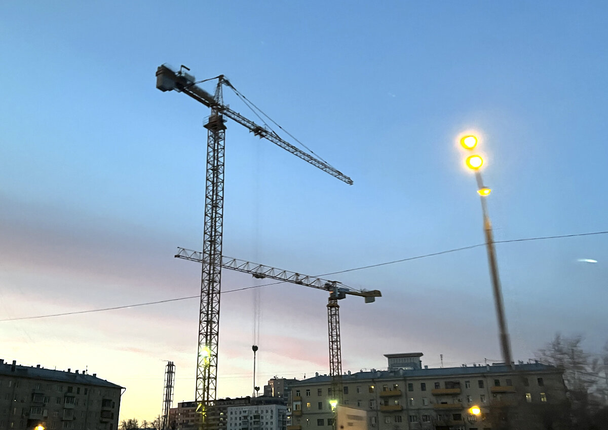    Строительный рынок «трясет» и дело не только в долларе и ставке ЦБ