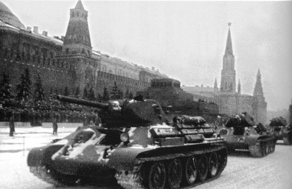 Военный парад 7 ноября 1941г