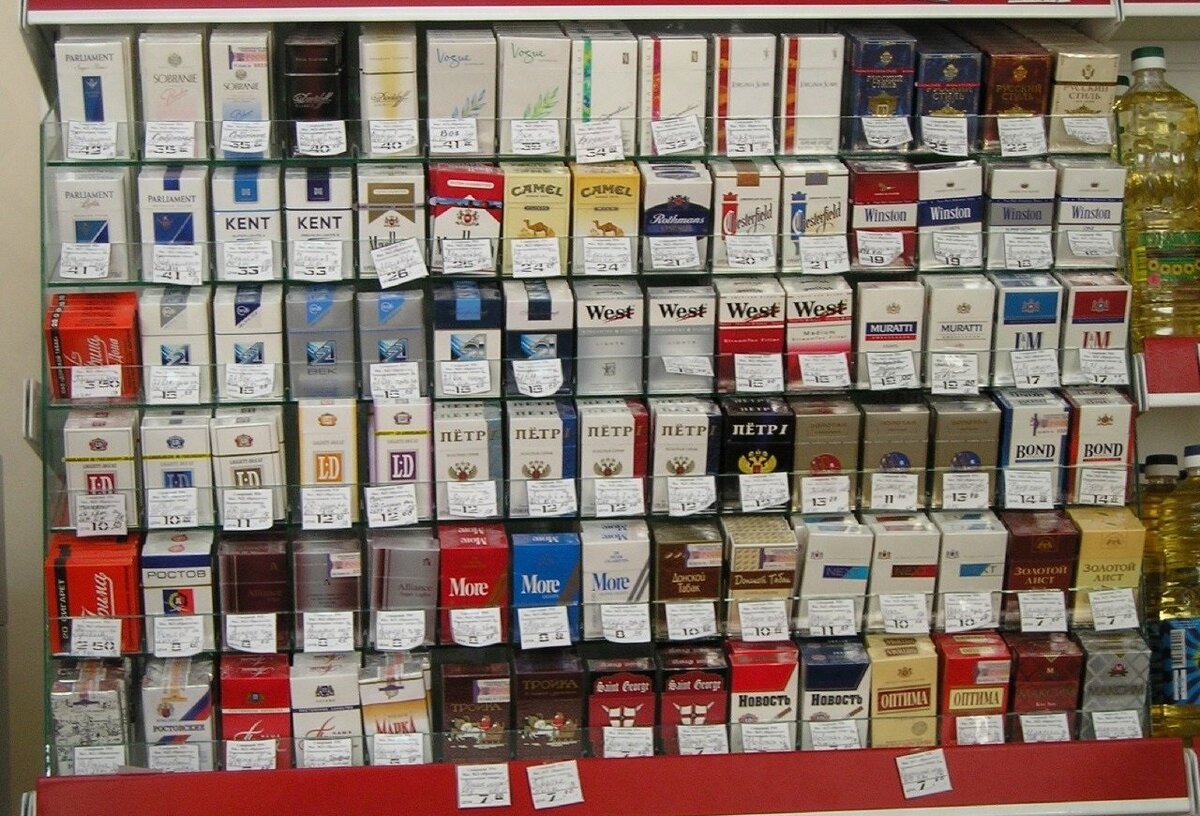 Где сигареты дешевле. Марки сигарет. Сигареты ассортимент. Марки дешевых сигарет. Марки сигарет магазин.