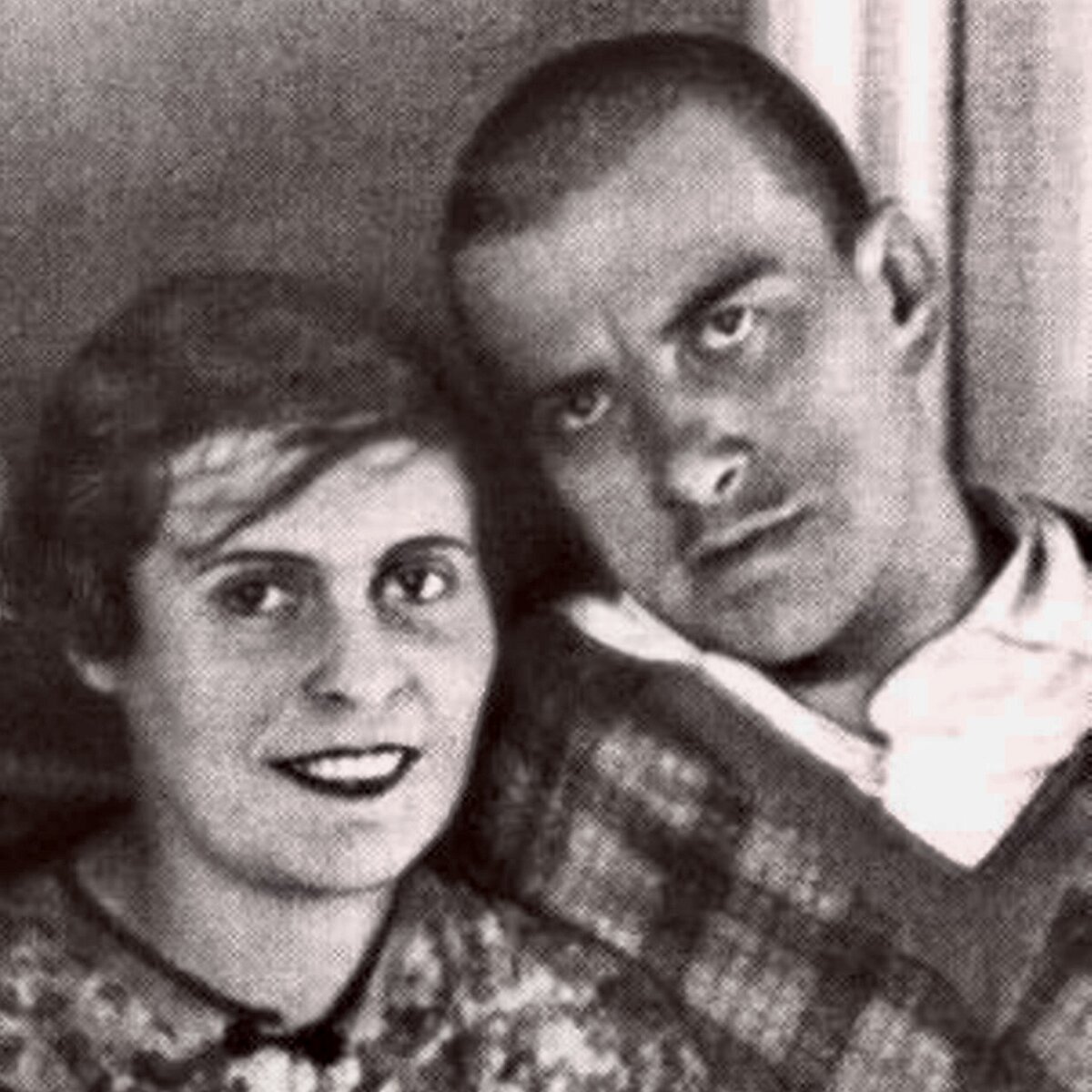 Лиля Брик и Владимир Маяковский 
