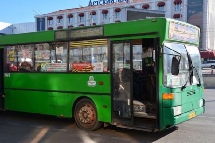 Перевозчик маршрута. 90 Автобус Ростов. Ростовские автобусы 2022. Автобус 90 Ростов на Дону. Маршрутки с панорамой