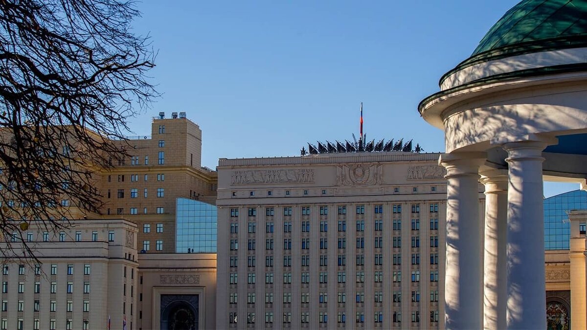 Фото: https://tvzvezda.ru/ (https://mcdn.tvzvezda.ru/storage/news_other_images/2023/10/31/ec3034528ff64ae9aa99233a6ab94a0d.jpg)