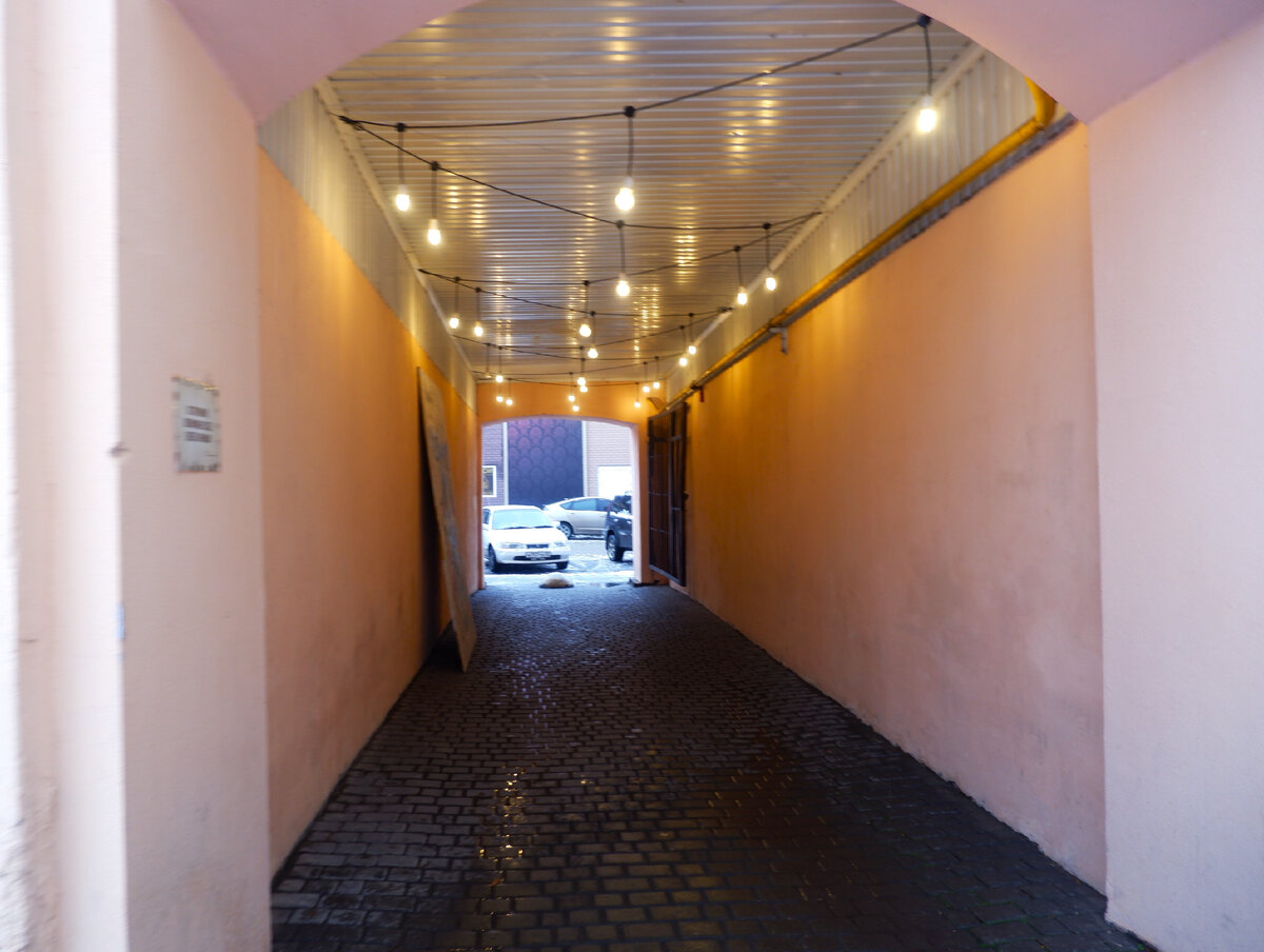 Улица Льва Толстого, 30