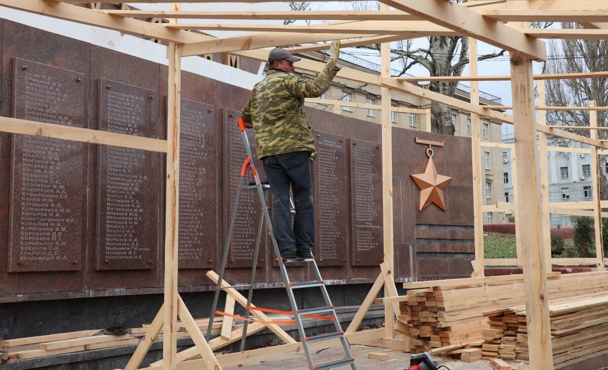    В центре Курска реставрируют объект культурного наследия