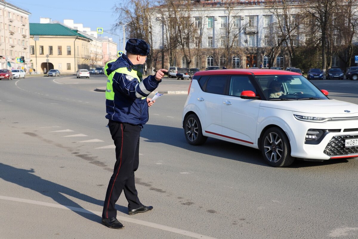 7 ноября 2023 года в первом чтении Госдумы одобрен законопроект, упрощающий регистрацию транспортных средств в ГИБДД: полис ОСАГО не понадобится, а прекратить регистрацию можно будет сразу в день...