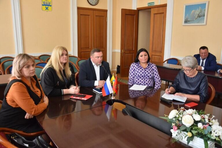    С жителями оренбургских поселков обсудили новый проект Генерального плана города Кристина Просвиркина