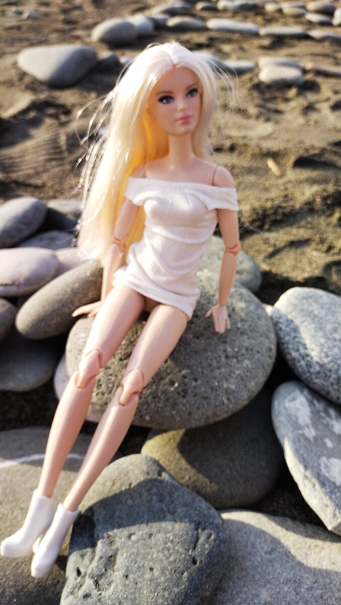 Прошу прощения, фото делала при ярком солнце, при этом не видя что получается на фотографии и ее качество ) 