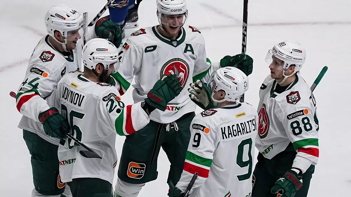     Казанский «Ак Барс» в гостевом матче регулярного чемпионата Континентальной хоккейной лиги (КХЛ) разгромил астанинский «Барыс» со счетом 3:0.