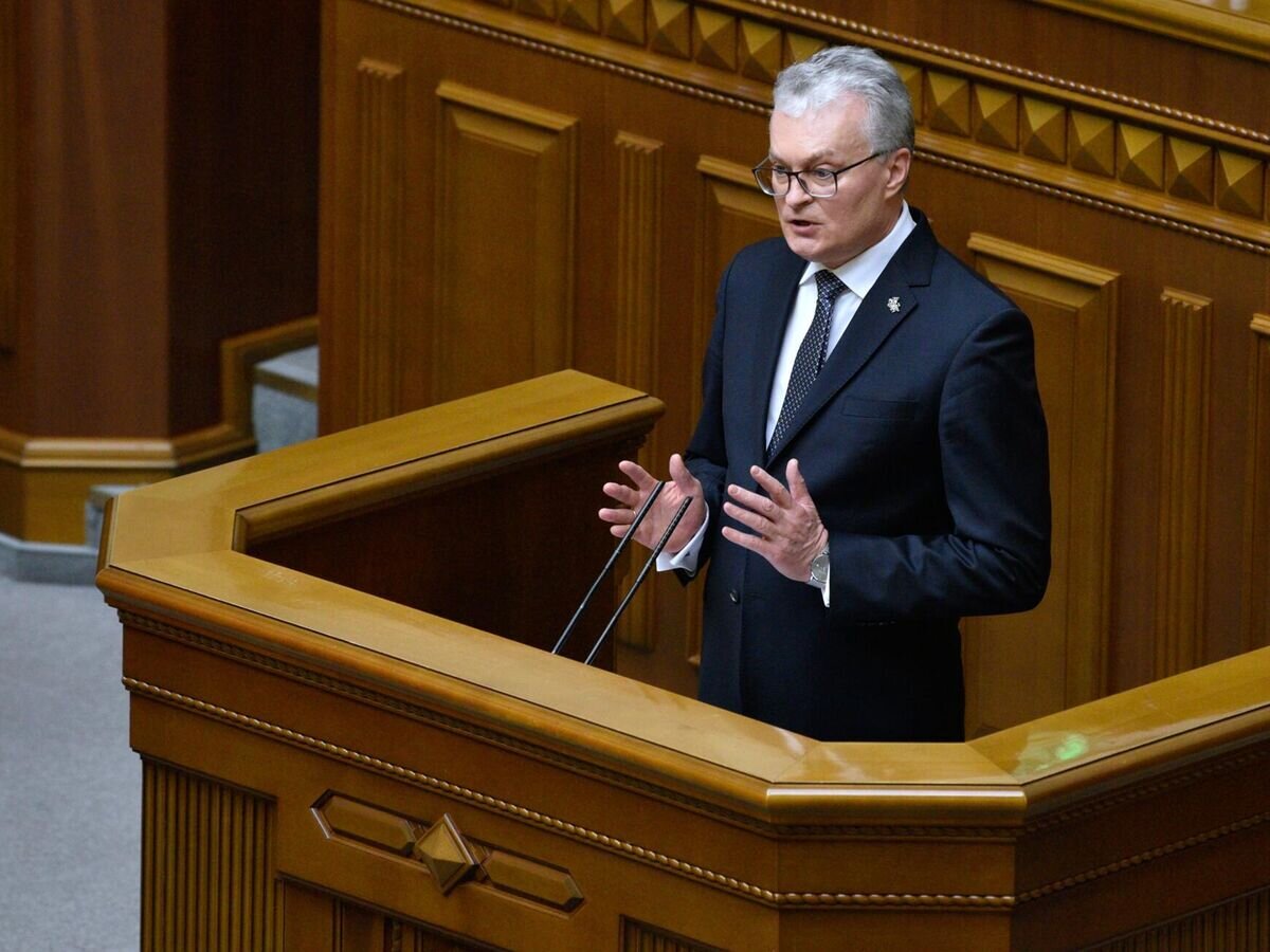    Президент Литвы Гитанас Науседа выступает на внеочередном заседании Верховной рады Украины в Киеве© РИА Новости / Стрингер