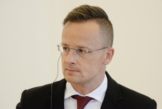     Петер Сийярто