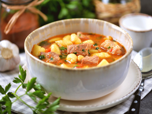 🍲Первое и второе в одном блюде - готовим сытный обед из овощей, мяса и галушек