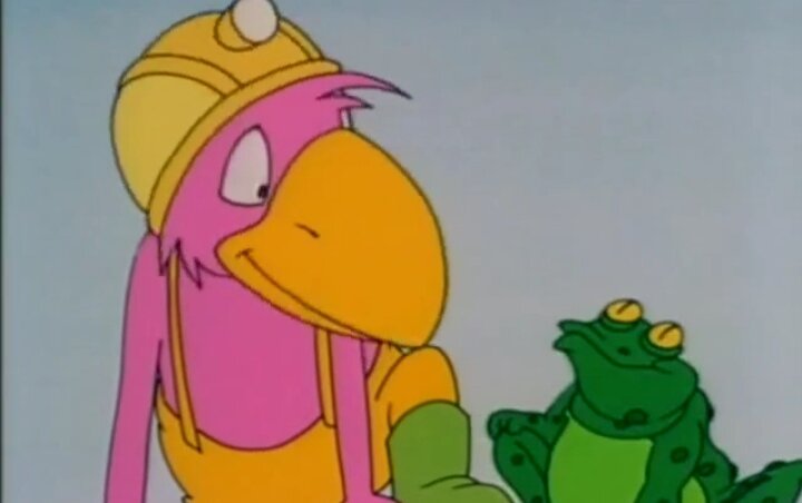 Лично для меня он похож на попугая