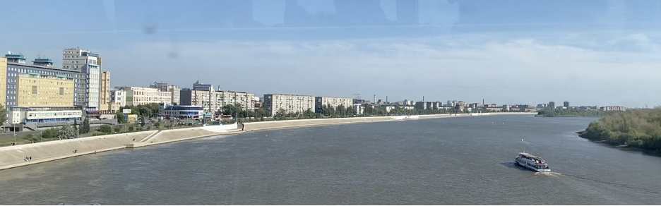 Вид на Омск и Иртыш.