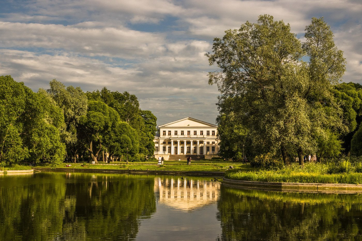 Каменный остров в Санкт-Петербурге. Парк каменный остров Санкт-Петербург. Парк на Каменном острове в СПБ. Парк тихий отдых на Каменном острове.