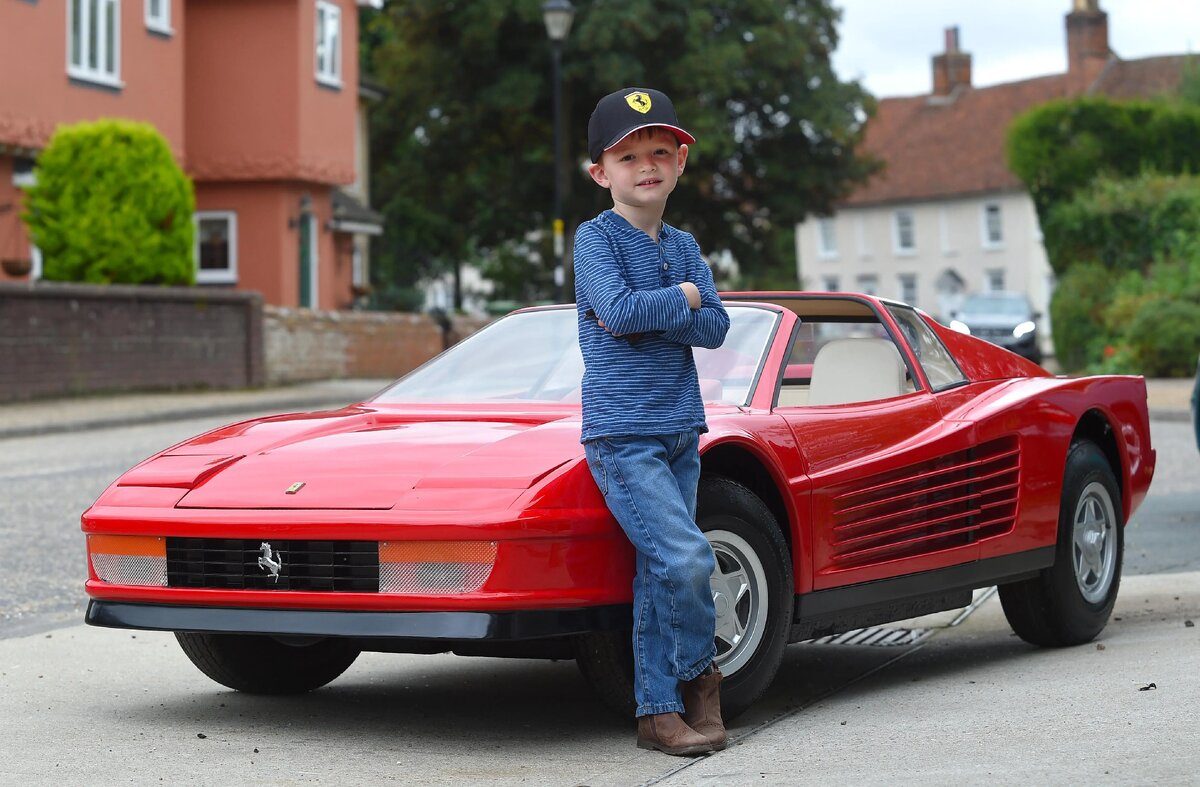 Машинки настоящие. Детская машинка Ferrari Testarossa. Настоящие машины для детей. Настоящая машина. Самые крутые детские машины.