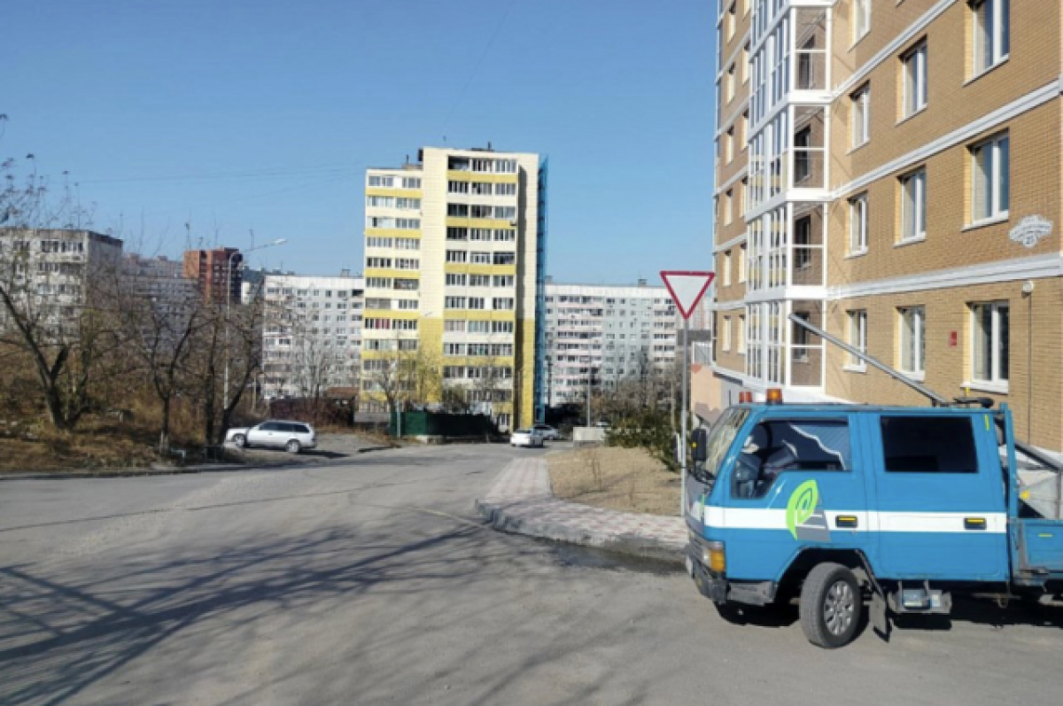    Новые дорожные знаки устанавливают на улицах Владивостока