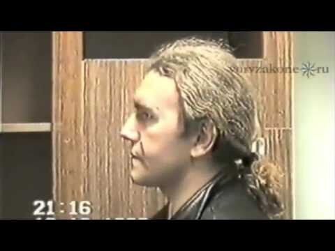 При задержании.. Источник фото:https://foto-onlain.ru/online/андрей-исаев-роспись-фото/