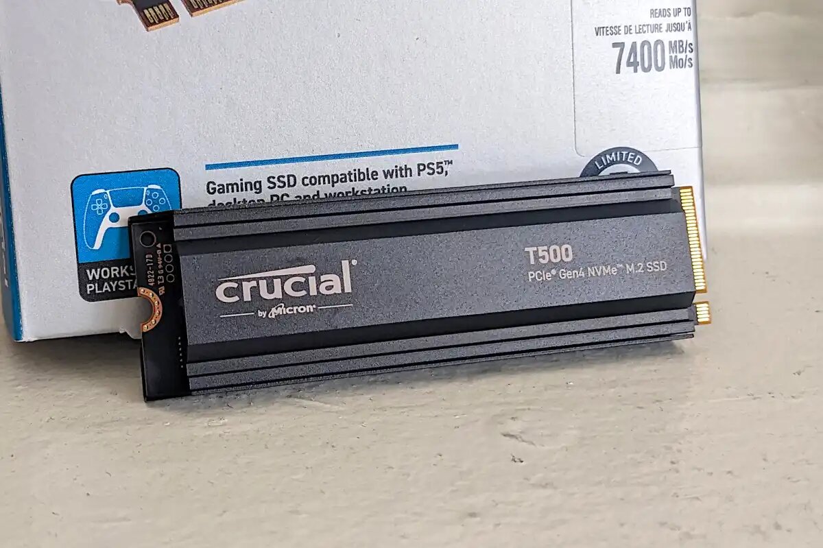 Crucial t500. Corsair Force Series mp600 1tb m.2 NVME PCIE Gen. 4x4 SSD. External Case 2.0 это что.