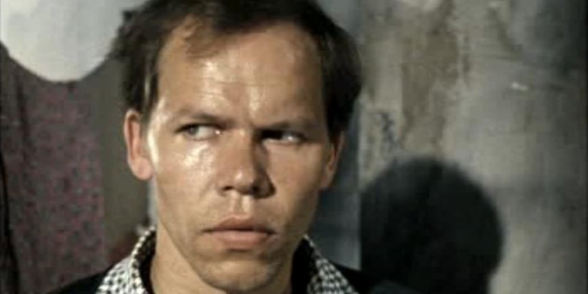    Кадр из комедии "Джентльмены удачи" 1971 год. kino-teatr.ru.