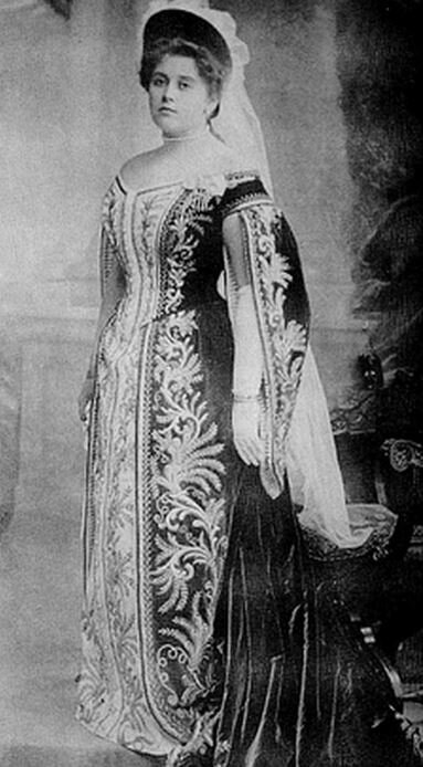 Анна Танеева на костюмированном балу 1903 года в Эрмитаже. 