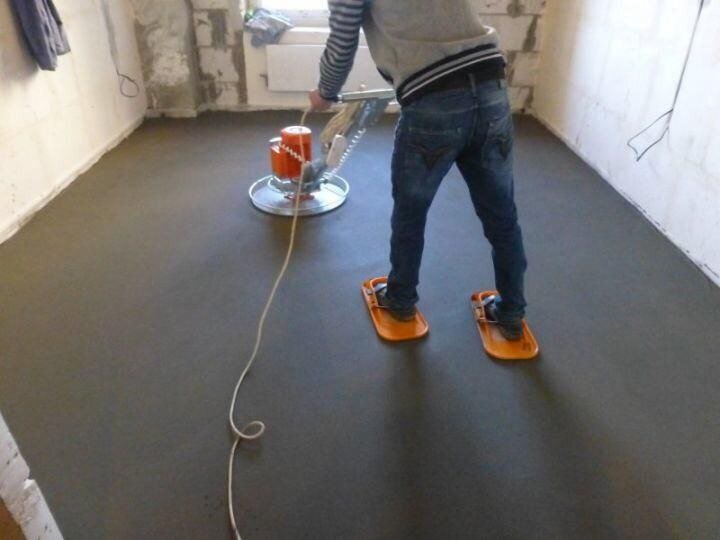Полусухая стяжка пола: что это такое