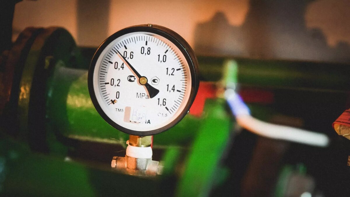     Ночью из-за аварии на местной котельной дома, квартиры и социальные объекты остались без теплоснабжения.