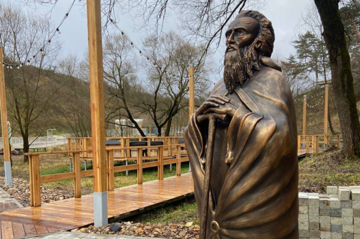    Скульптуру Пафнутия Боровского установили в Калужской области