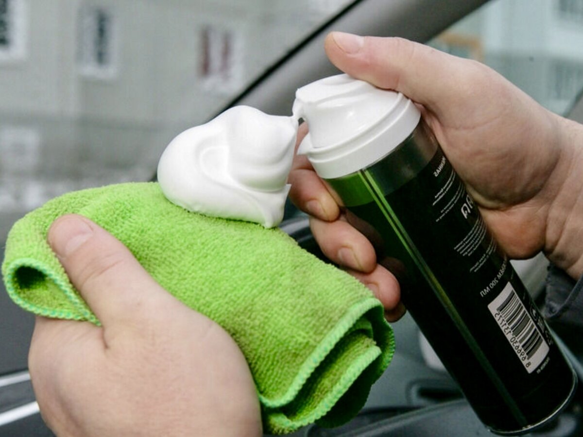 Пена для бритья в автомобиле. Пена для бритья в автомобиле. Пена для бритья в автомобиле. Пена для бритья gibbs 200мл. Автомобильные лайфхаки.