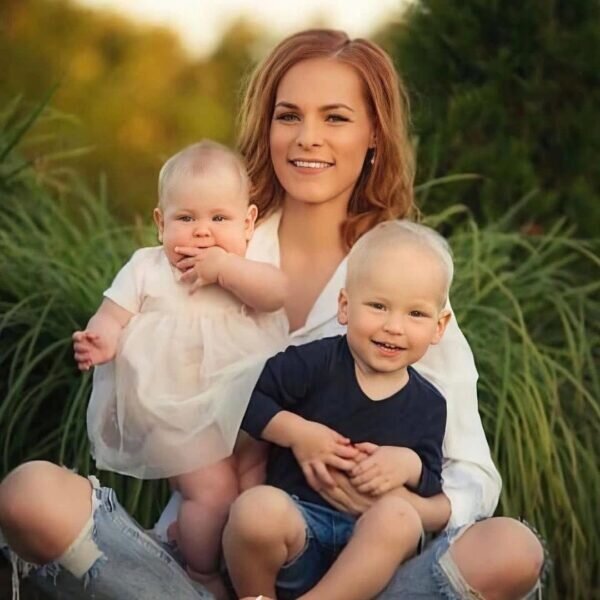 Мэрилин Керро с детьми, фото:fotostrana.ru