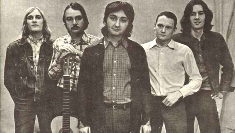    группа "Цветы" / dzen.ru