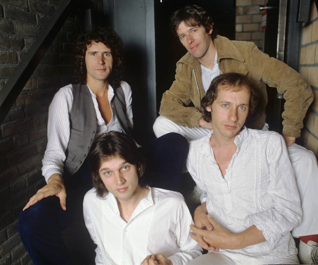 Dire Straits