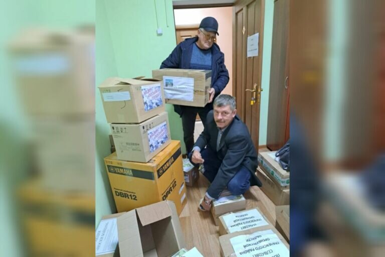    Передали тушенку, теплые вещи и колбасу. Жители Грачевского района поддерживают бойцов СВО Кристина Просвиркина