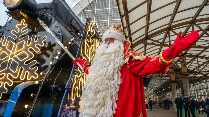 ФОТО: POEZDDEDAMOROZA.RU