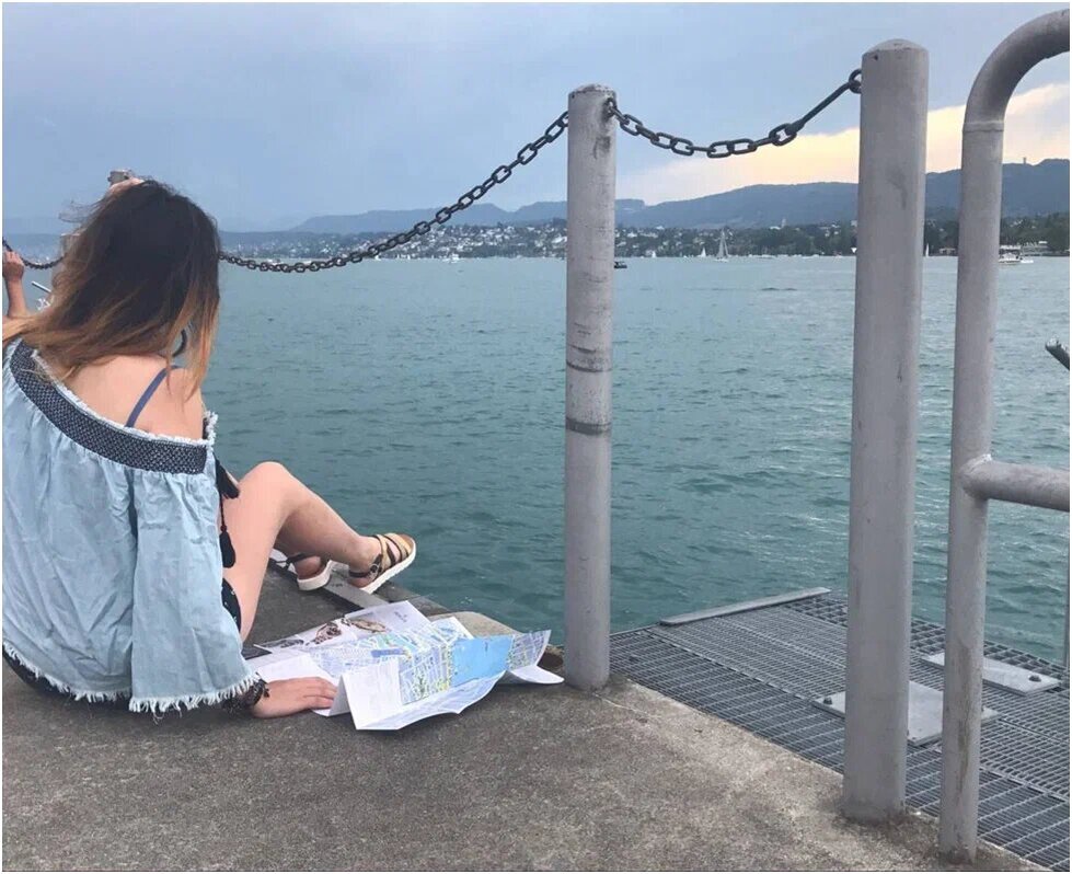 Средняя глубина озера — 51,7 м. 