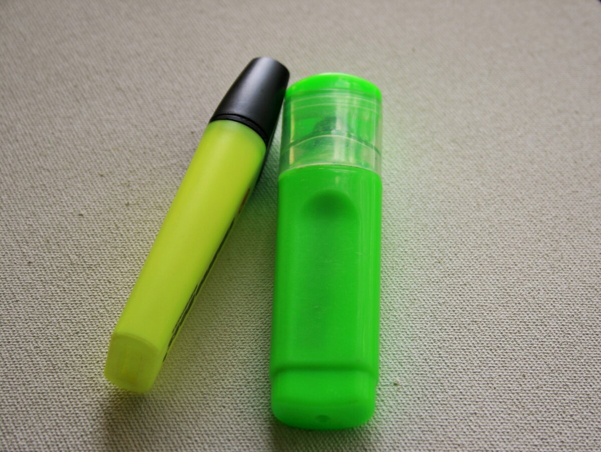 Маркер Highlighter зеленый. Маркер ярко салатовый. Фломастер, зеленый. Фломастер Yellow Green.