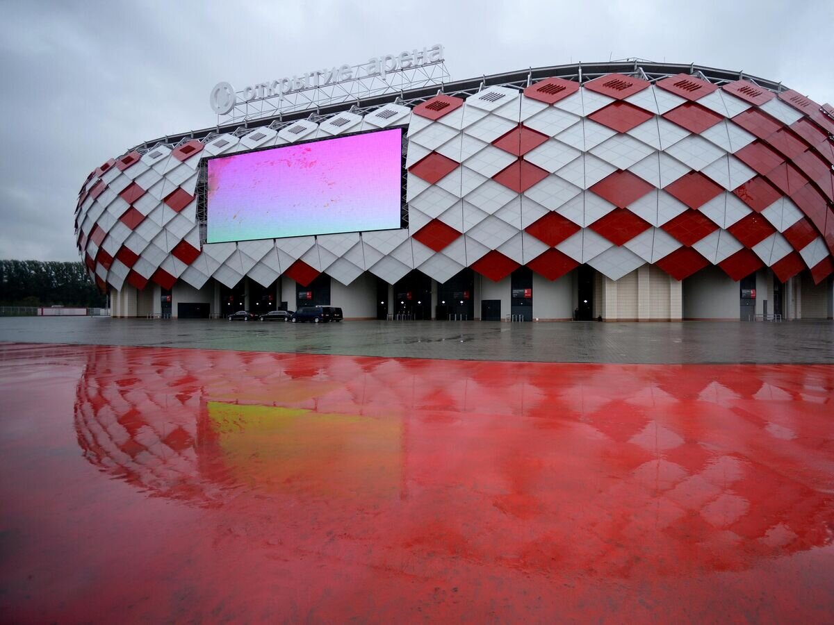 Поле стадиона Спартак Москва