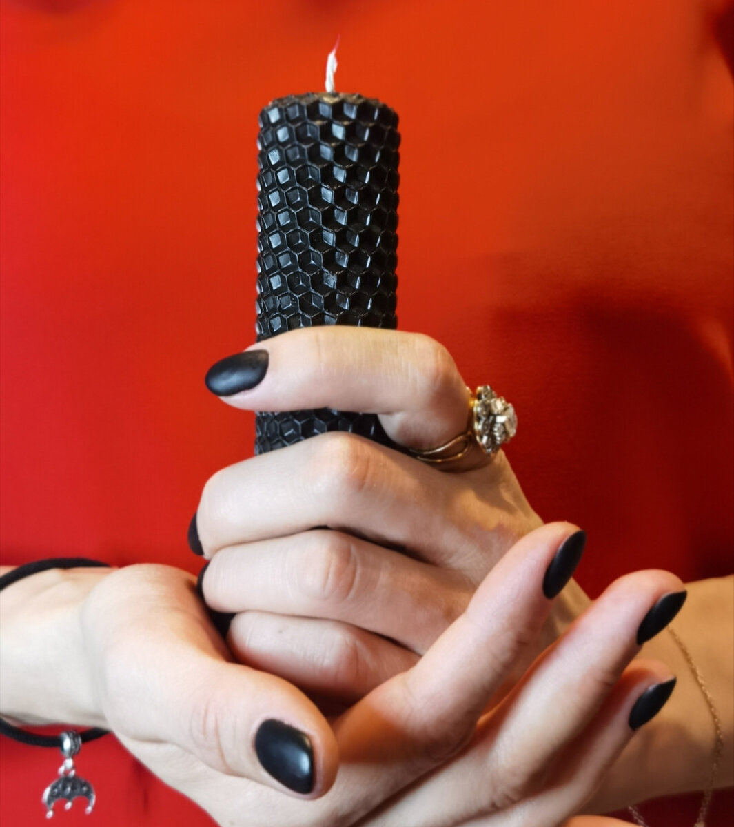 Свеча "DarProtection" на очищение пространства и энергетического поля🖤
 