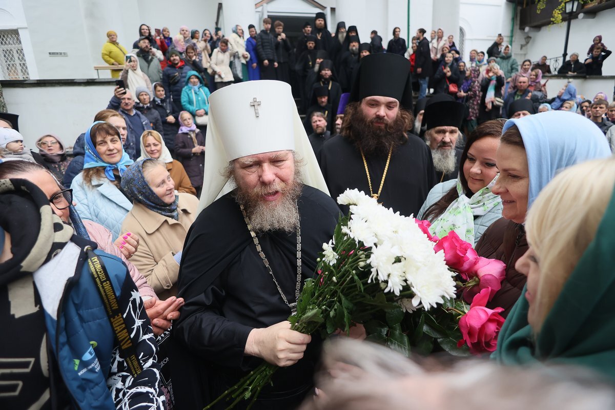    Общественники Пскова поддержали присвоение почётного звания владыке Тихону