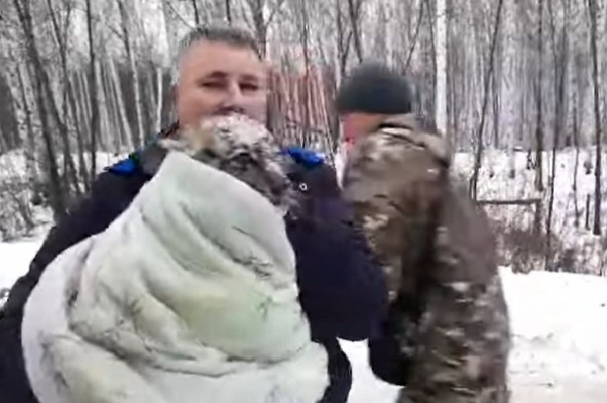    В Хабаровске спасли амурского тигренка со сломанной лапой