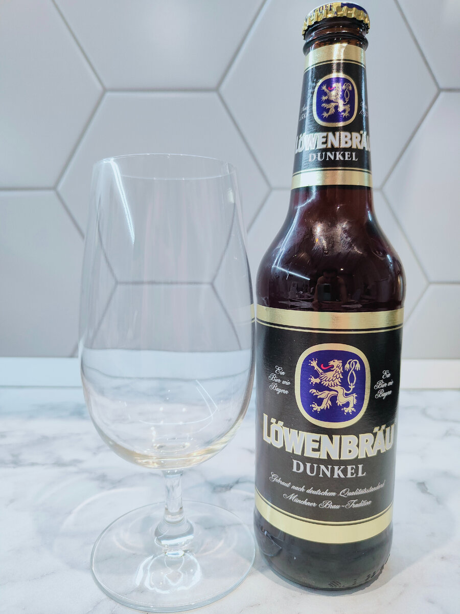 Пиво "Löwenbräu Dunkel" (Лёвенброй Дункель)