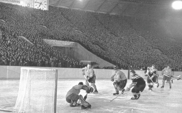    Источник фото: Красная машина