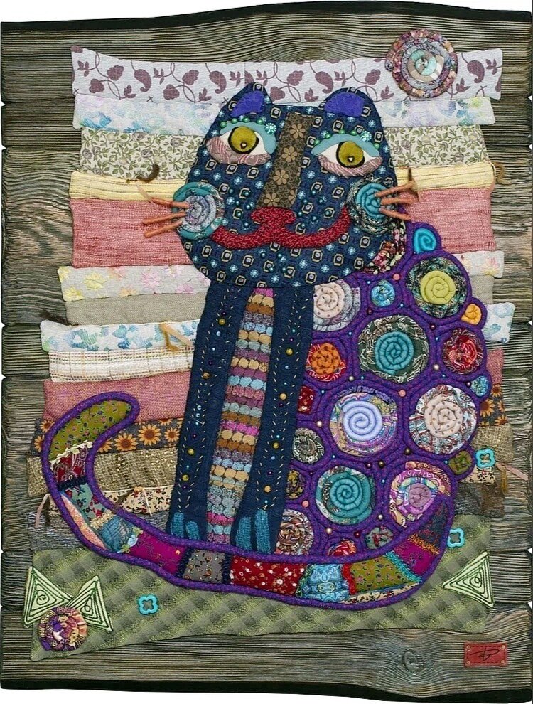 «Добрый Кот», ткань, дерево, арт-текстиль, 66*50 см., 2022 г.
